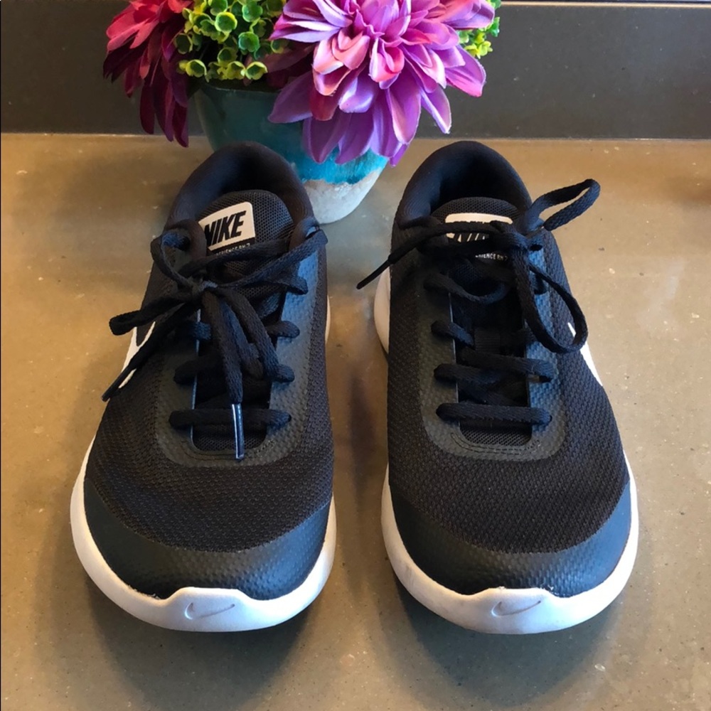 Nike flex experience RN7  size 7 1/2, worn once.